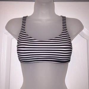Lululemon Athletica sports bra
